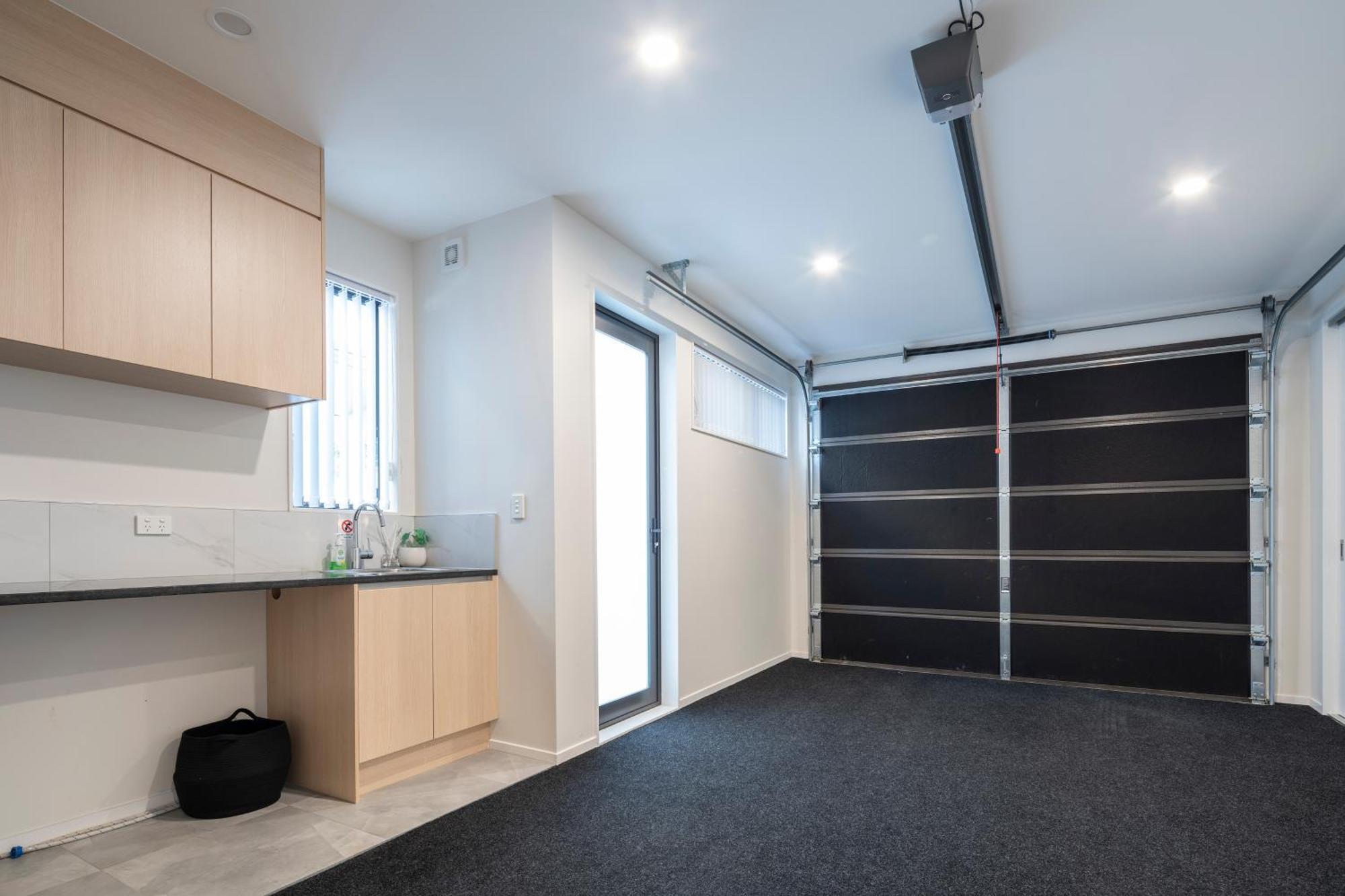 Modern Immaculate Residence In Mount Wellington Auckland Exteriör bild